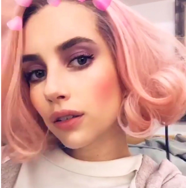 emma roberts pink hair