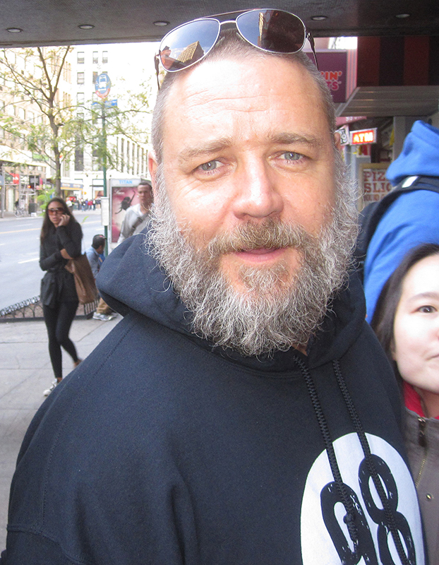 Russell Crowe seems to be in good spirits while out and about in New York City on Saturday October 13th, 2012 amidst reports that the actor has split from his wife. Pictured: Russell Crowe Ref: SPL447722  131012   Picture by: Justin Steffman / Splash News Splash News and Pictures Los Angeles:	310-821-2666 New York:	212-619-2666 London:	870-934-2666 photodesk@splashnews.com 