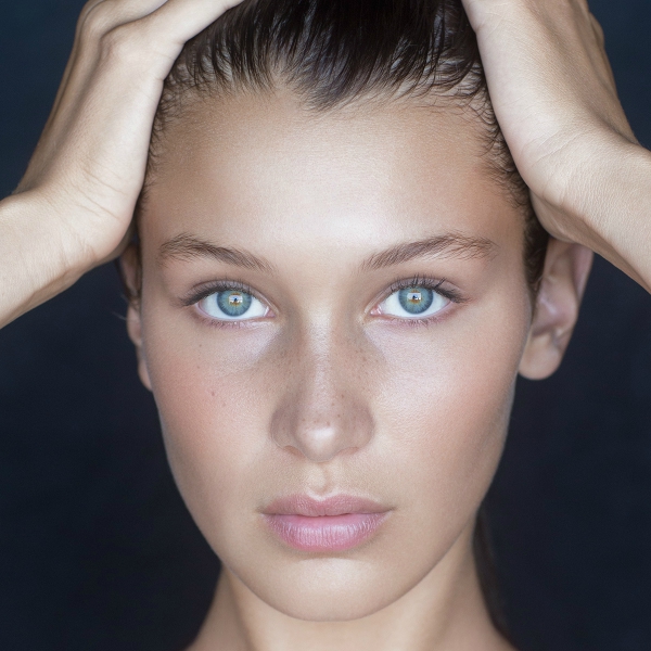 Bella Hadid skin, δέρμα