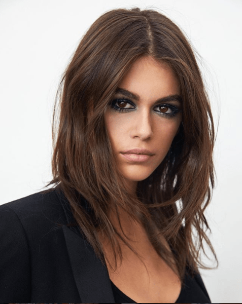 To κονσίλερ της Kaia Gerber