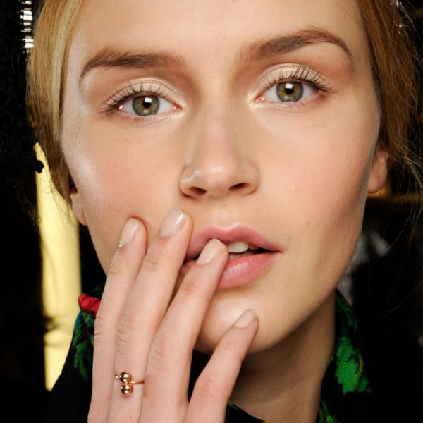 mariella nails mac mall instyle homepage2