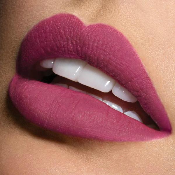 matte-lips γυαλιστερό κραγιόν σε ματ