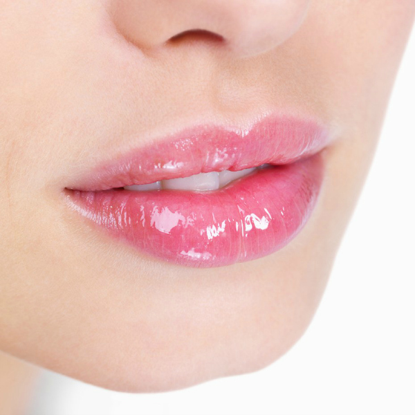 lip gloss lips γυαλιστερό κραγιόν σε ματ