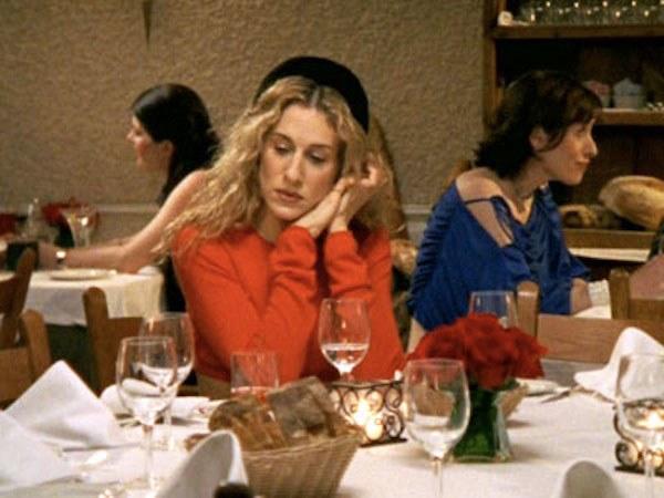 03-carrie-bradshaw-headband-birthday