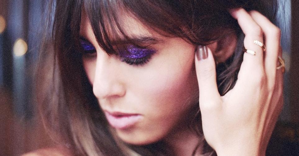 violette, glitter, smokey eye