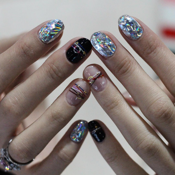 nuxia, nail art, diamond nails