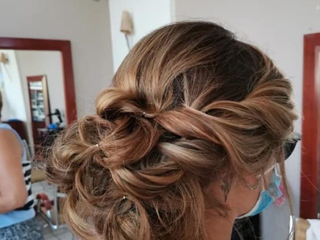 ΚΟΜΜΩΤΗΡΙΟ ΚΟΥΡΕΙΟ ΛΕΥΚΑΔΑ | GEORGE & LAMPRINA HAIR STYLING