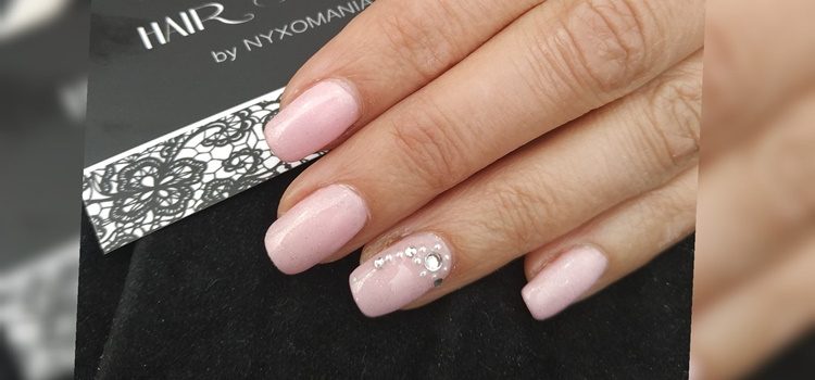 ΚΟΜΜΩΤΗΡΙΟ ΑΙΓΑΛΕΩ | HAIR & NAILS BY ΝΥΧΟΜΑΝΙΑ