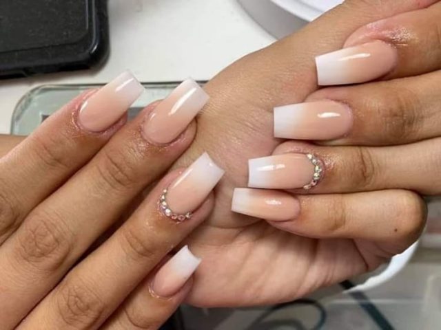 ΜΑΝΙΚΙΟΥΡ ΠΕΝΤΙΚΙΟΥΡ ΚΑΛΑΜΑΤΑ | MARIETA NAILS