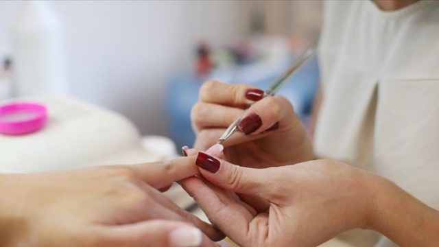 ΜΑΝΙΚΙΟΥΡ ΠΕΝΤΙΚΙΟΥΡ ΠΕΙΡΑΙΑΣ | T & K NAILS